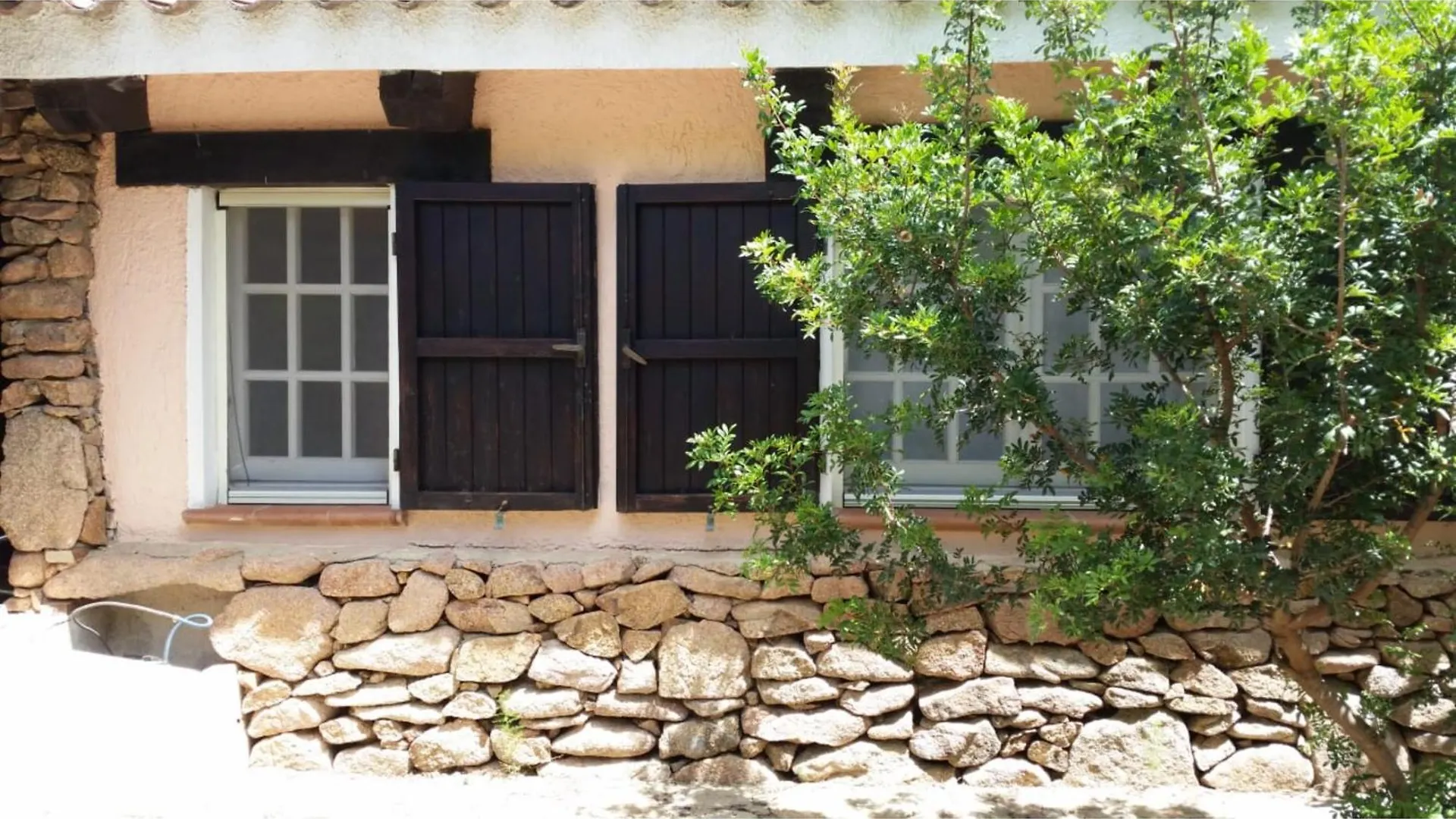 Apartment Appartamento Bougainvillea Porto Taverna